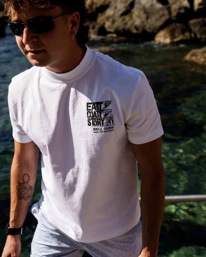 Bell-T-shirt-Kelly-West-Side.webp